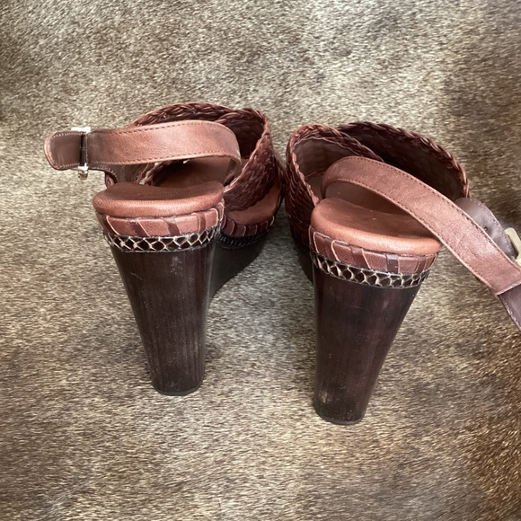 Vince Camuto Signature Vi Lenny Latigo Wrap Leather Wedges - Picture 4 of 11